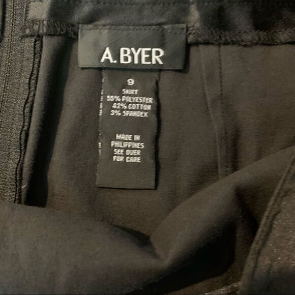A Byer Black Mini skirt size 9 junior - Picture 3 of 3